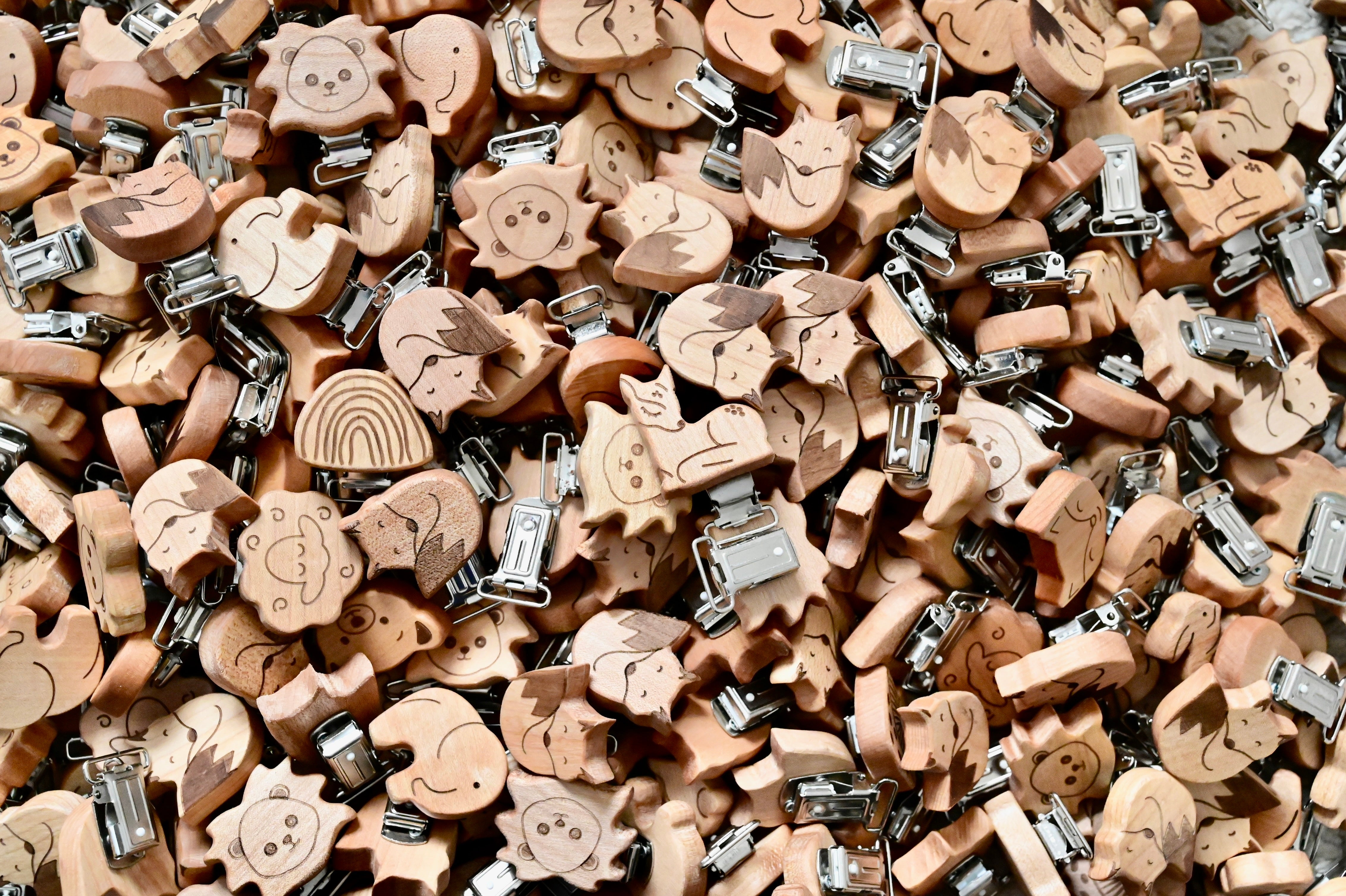 Mint Home Atelier™ Schnullerclip